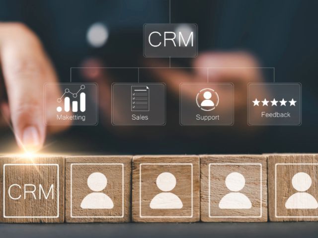 CRM sur Mesure : Renforcez la Fidélisation des Clients à Lugano avec des Solutions Personnalisées